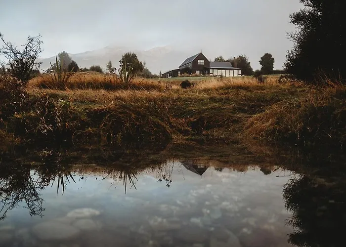 Te Awa Riverside Retreat