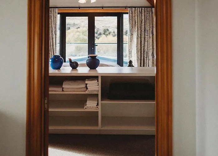 Te Awa Riverside Retreat *