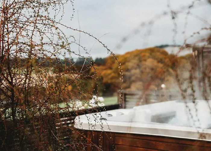 Te Awa Riverside Retreat Villa